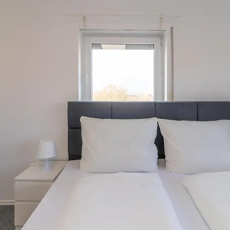 Apartment 130m² Ferienwohnung 3,5 Schlafzimmer Fur 7 Personen Woerrstadt